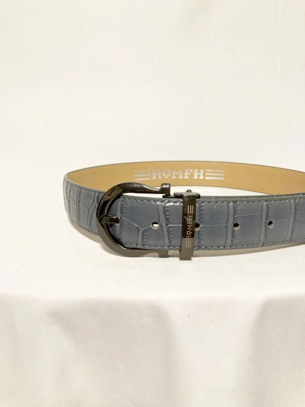 ROMFH Croc Belt Equestrian Gray Faux Leather 35